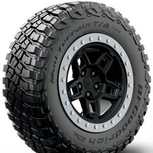 BFGoodrich Mud Terrain T/A KM3 315/70 R17 POR 121 Q