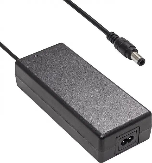 Akyga napájací zdroj IEC C8/DC 5,5 × 2,1 mm, 110 W – 1 m