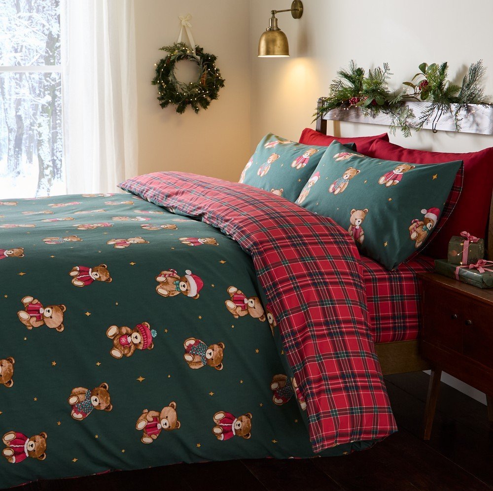 Červené/tmavě zelené dětské povlečení na jednolůžko 120x150 cm Christmas Tartan Teddy Bear – Catherine Lansfield