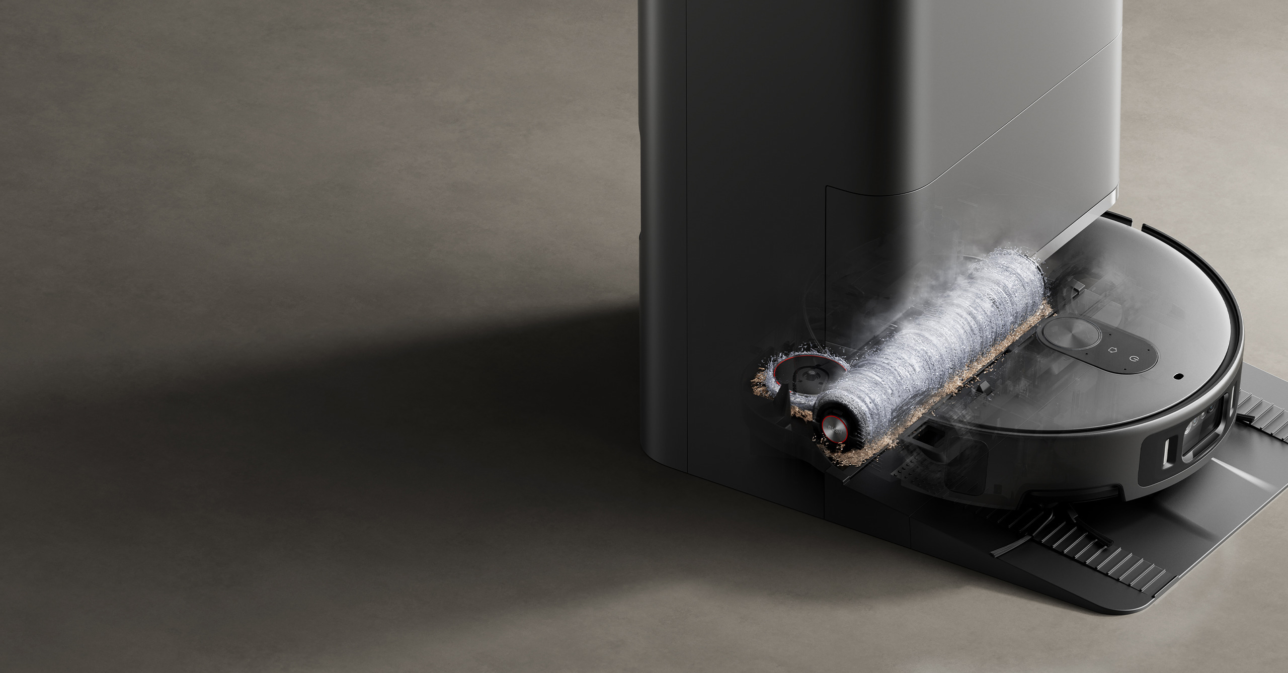 Umývanie valcového mopu v stanici Xiaomi Robot Vacuum 6 Max